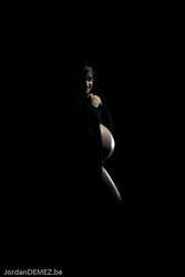 Jordan DEMEZ photo de femme enceinte low key
