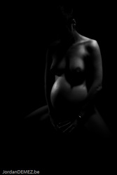 Jordan DEMEZ photo de femme enceinte nue