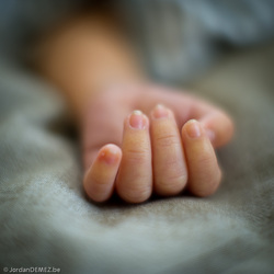 Jordan DEMEZ photo de main de bébé
